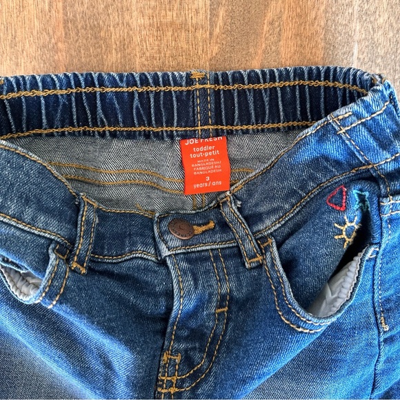 EUC Joe Fresh Embroidered Denim Skirt - Picture 3 of 5